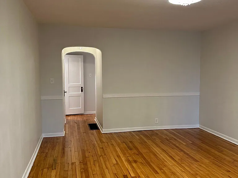 942 Russell St #B — Photo 5