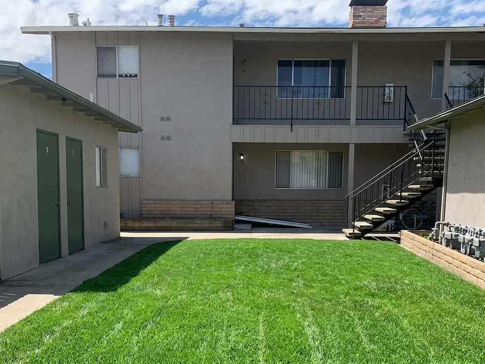 2405 Vera Cruz Dr