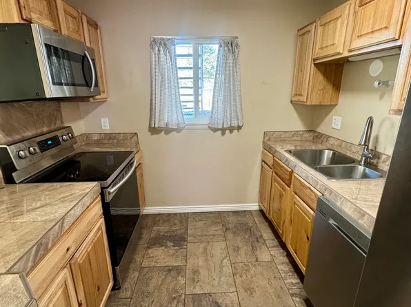 Cree Unit #2, 1125 Cree Dr #Aeab3edd6, Colorado Springs, CO 80915