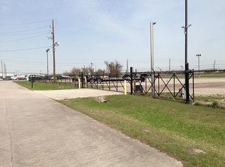 902 Rankin Rd, Houston, TX 77073