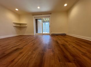 14642 Keeneland Cir, Gaithersburg, MD 20878