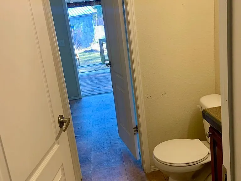 1623 Clifford Meeks Rd — Photo 8