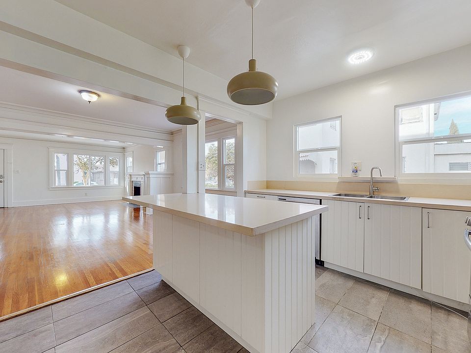 1st image of 1436 S Norton Ave #1