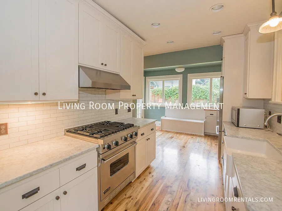 Gorgeous Irvington Home Filled With Natural Light — Photo 4