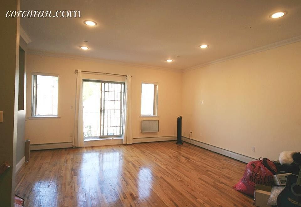 1st image of 160 Bay 35th St #3