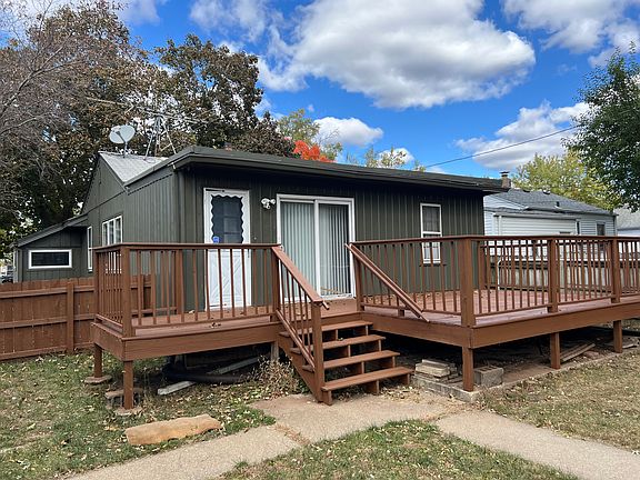 4th image of 1724 Midway Dr