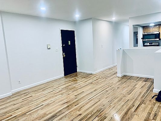 1st image of 117 Maujer St #2F