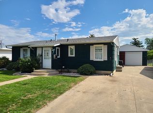 1900 6th St NW, Minot, ND 58703