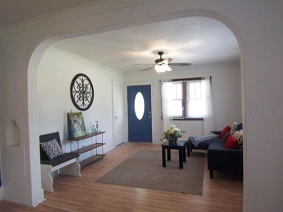 4th image of 2319 Andrews St