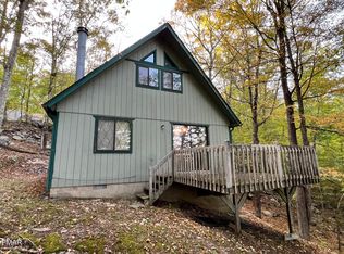 116 Sterling Cir, Bushkill, PA 18324