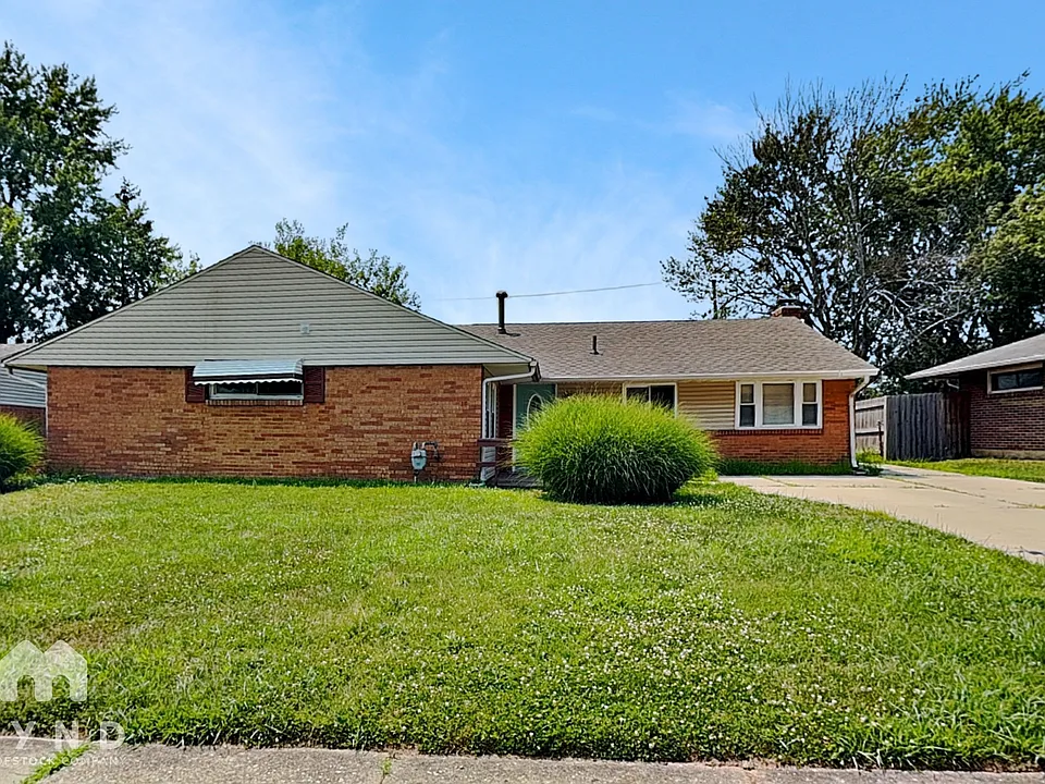 1739 Pickering Dr
