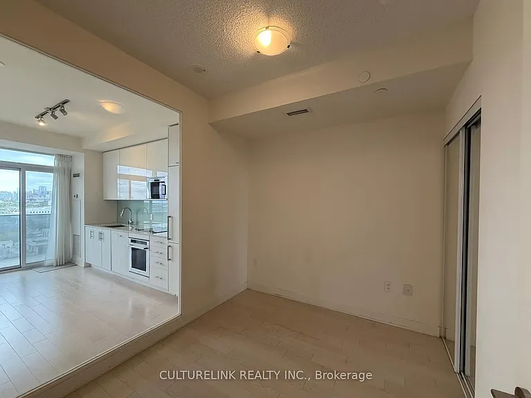 330 Richmond St W #1607 — Photo 5
