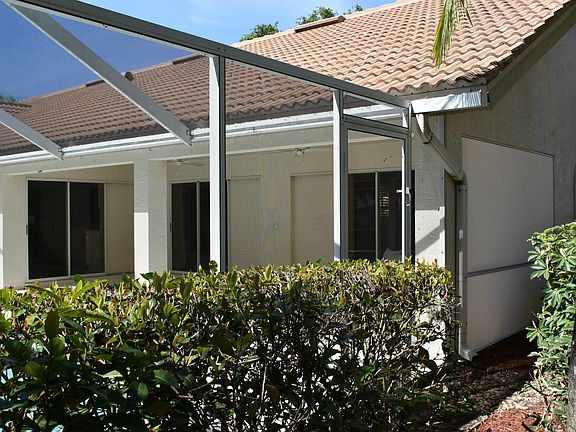 4th image of 248 Monterey Dr