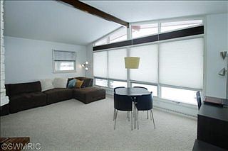 3rd image of 609 Gabardine Ave