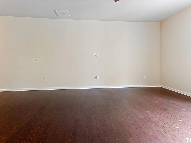 224 Lynchwick Ln — Photo 18