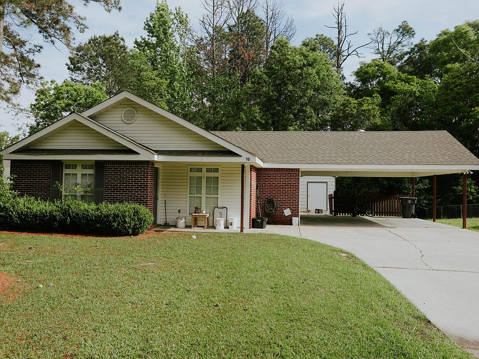 1st image of 98 Parkwood Dr