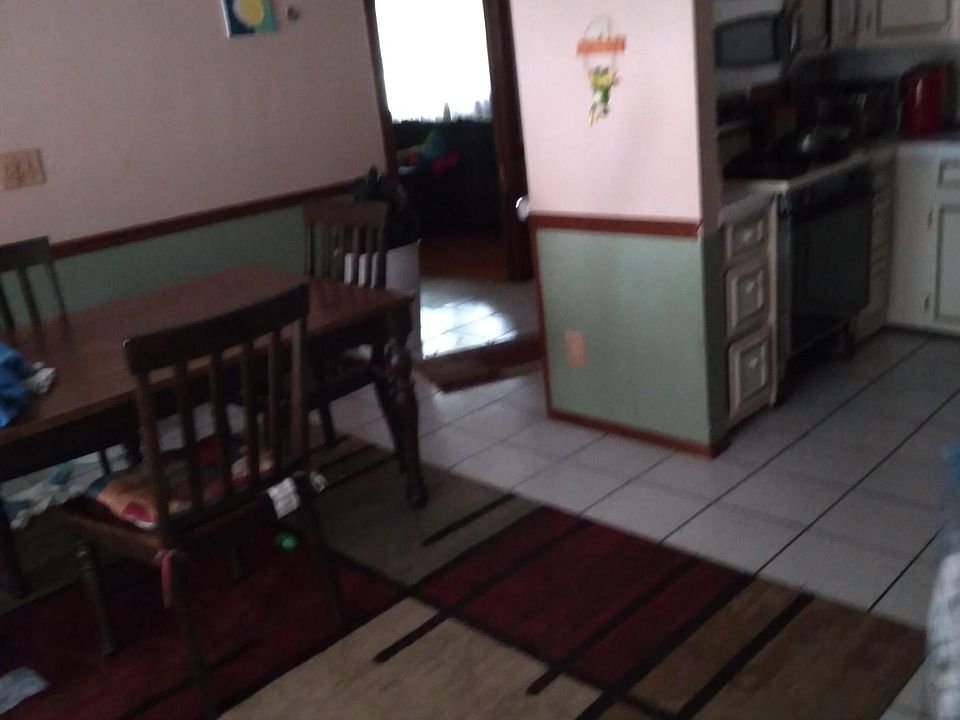 2nd image of 5449 Woodside Dr