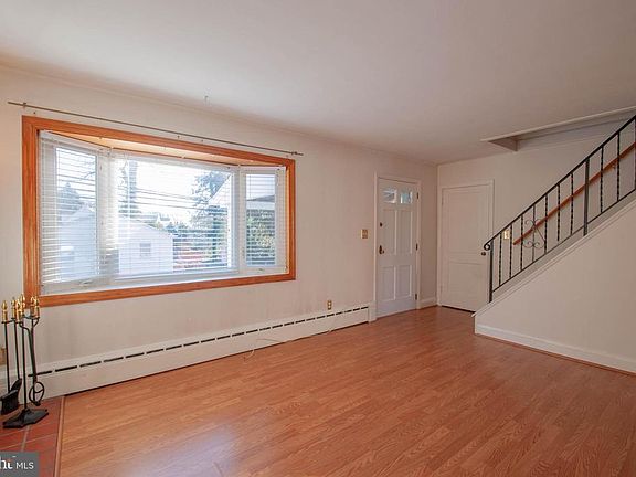 5th image of 2 Kenwood Ave