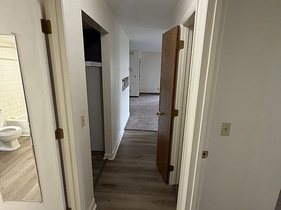 2nd image of 5562 Heatherdowns Blvd #19