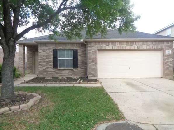 6702 Castle Terrace Ct, Spring, TX 77379