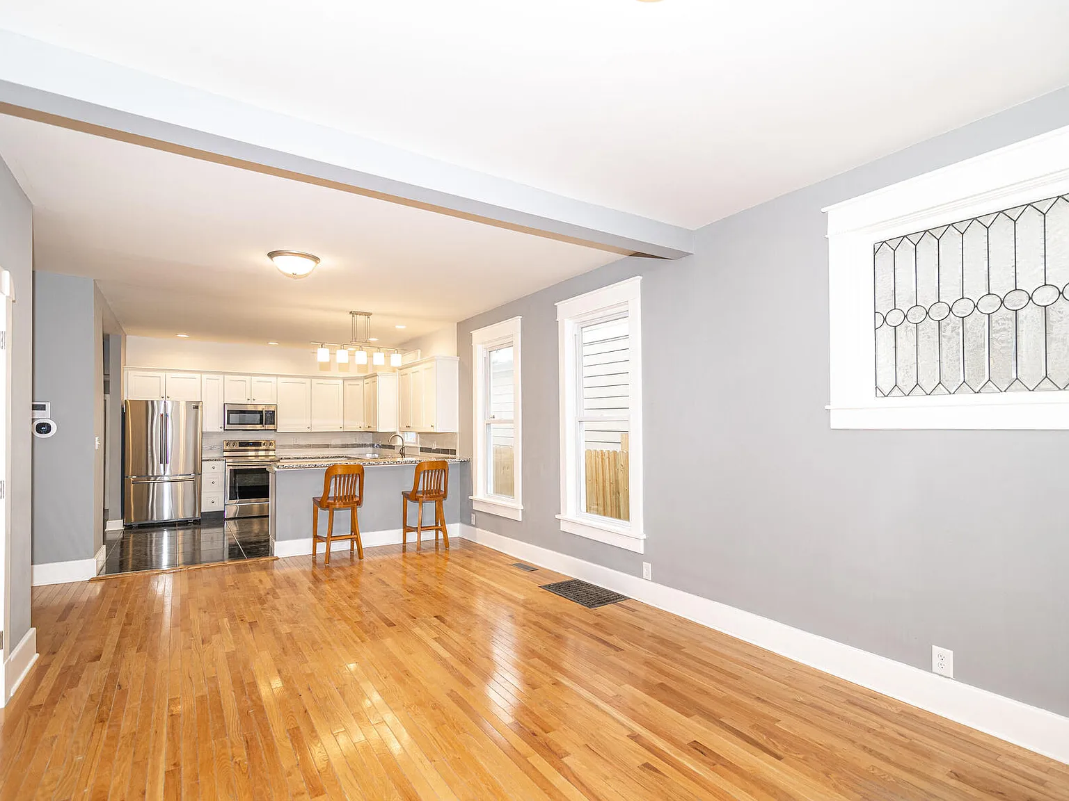 3 bed, 1904 sqft, $1,750 — Photo 4