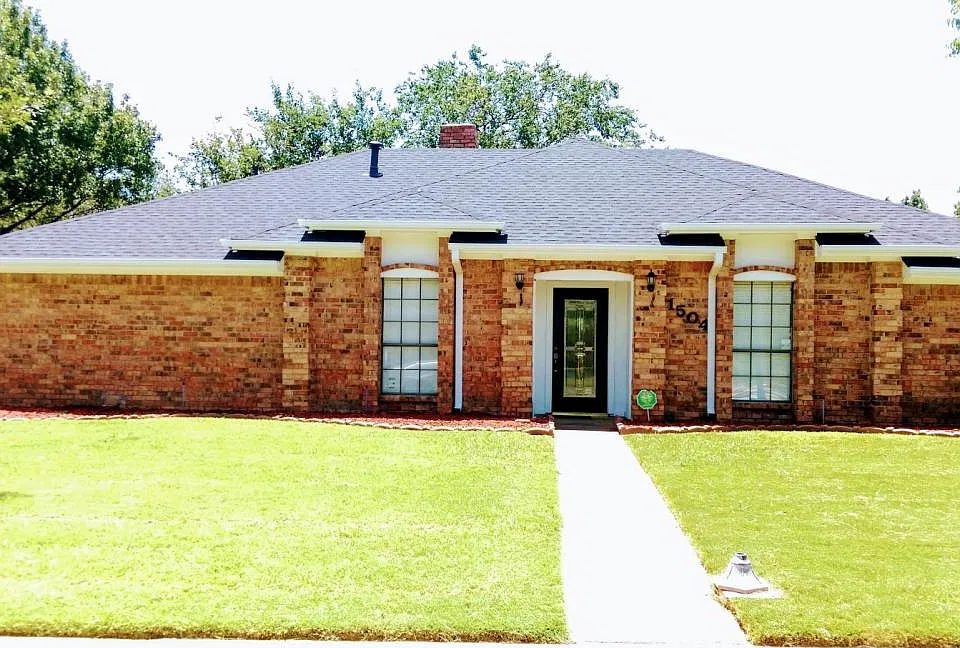 1504 Woodoak Dr