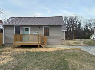 818 5th St NE, Pulaski, VA 24301