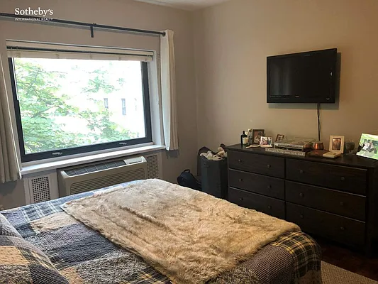 Rented by Sotheby's International Realty | media 8