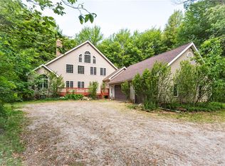 6944 Sidley Rd, Thompson, OH 44086