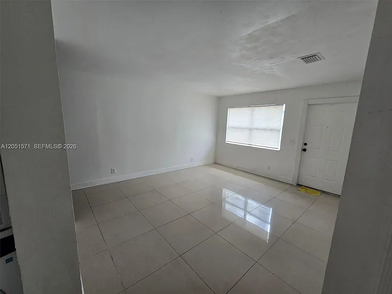 4151 SW 19th St #1-3 — Photo 2