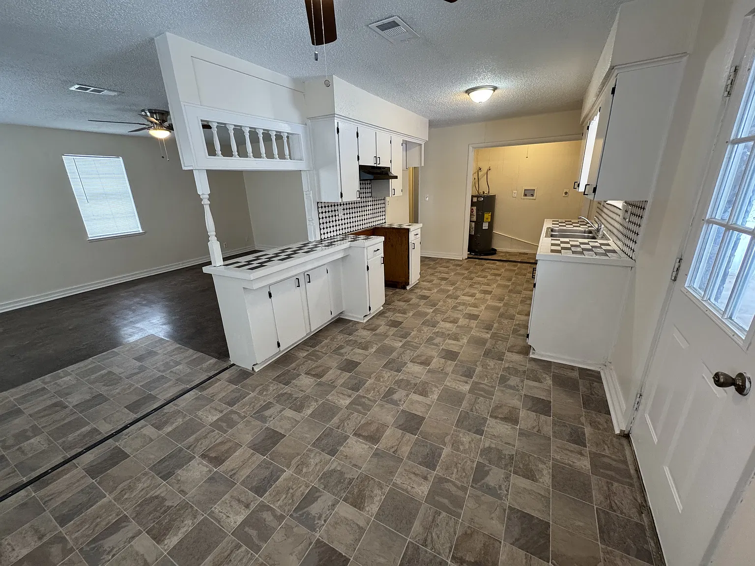 106 Joy Drive - 1 — Photo 2
