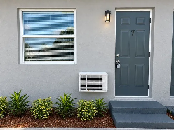 539 NW 1st Ave #1-8, Hallandale, FL 33009