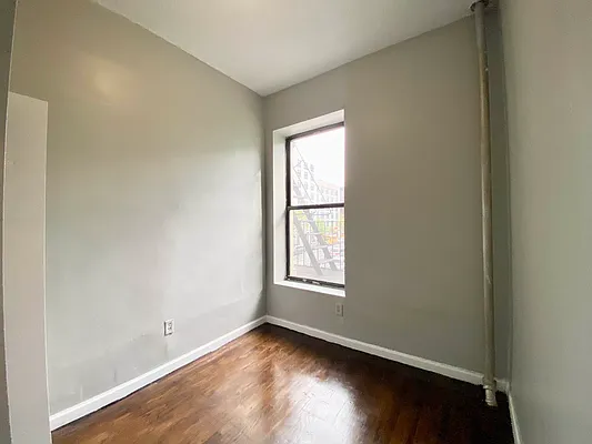 Rented by Bruma Realty LLC | media 19