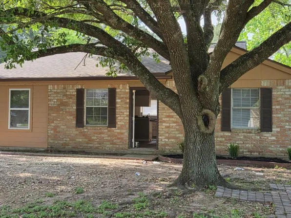 11823 Stonehedge Dr, Conroe, TX 77303