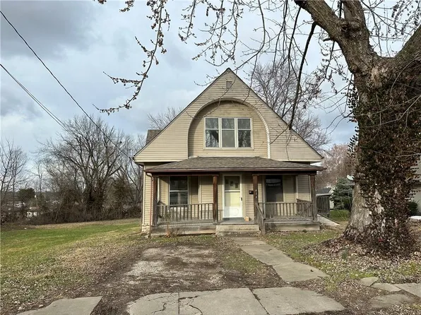 414 E North Main St, Richmond, MO 64085
