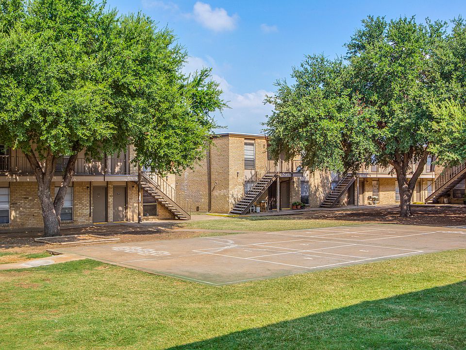 Bear Creek Apartments Texas