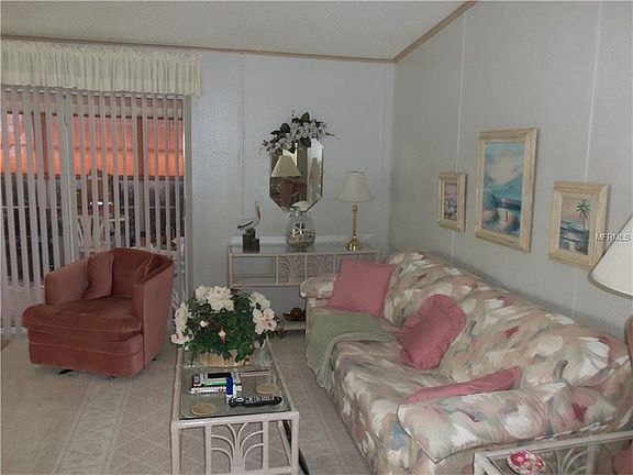 3rd image of 545 Amberjack Dr