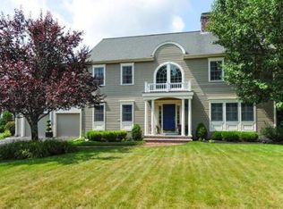 7 Hawthorne Rd, Medfield, MA 02052