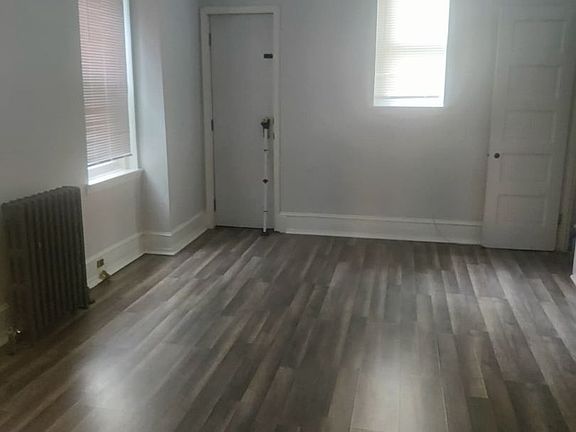 3rd image of 5129 Chancellor St