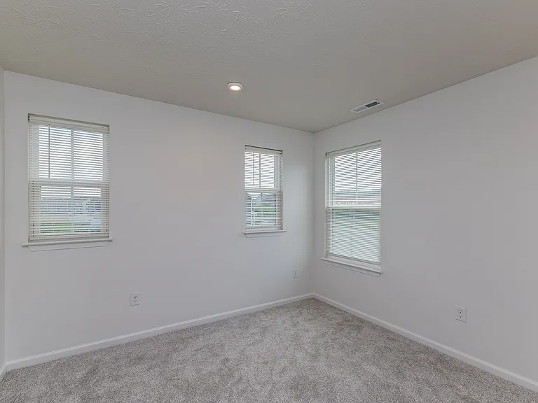 403 Sydney Dr — Photo 25