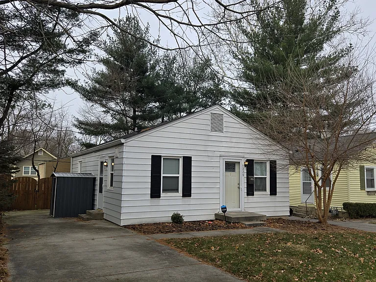 Quiet Street, Charming Home Steps from Broadripple Village