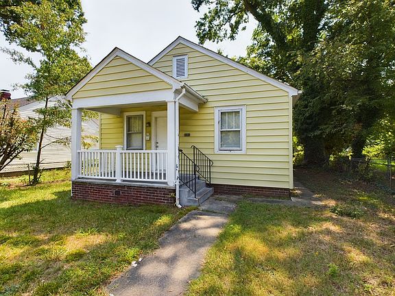 3rd image of 2104 Harwood St
