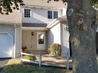 53 Carrie Ct, Niskayuna, NY 12309