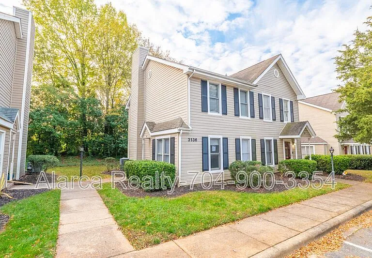 3136 Driftwood Dr #A — Photo 1