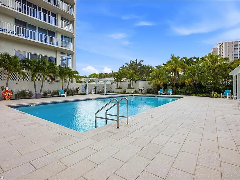 5550 Heron Point Dr #503 — Photo 33