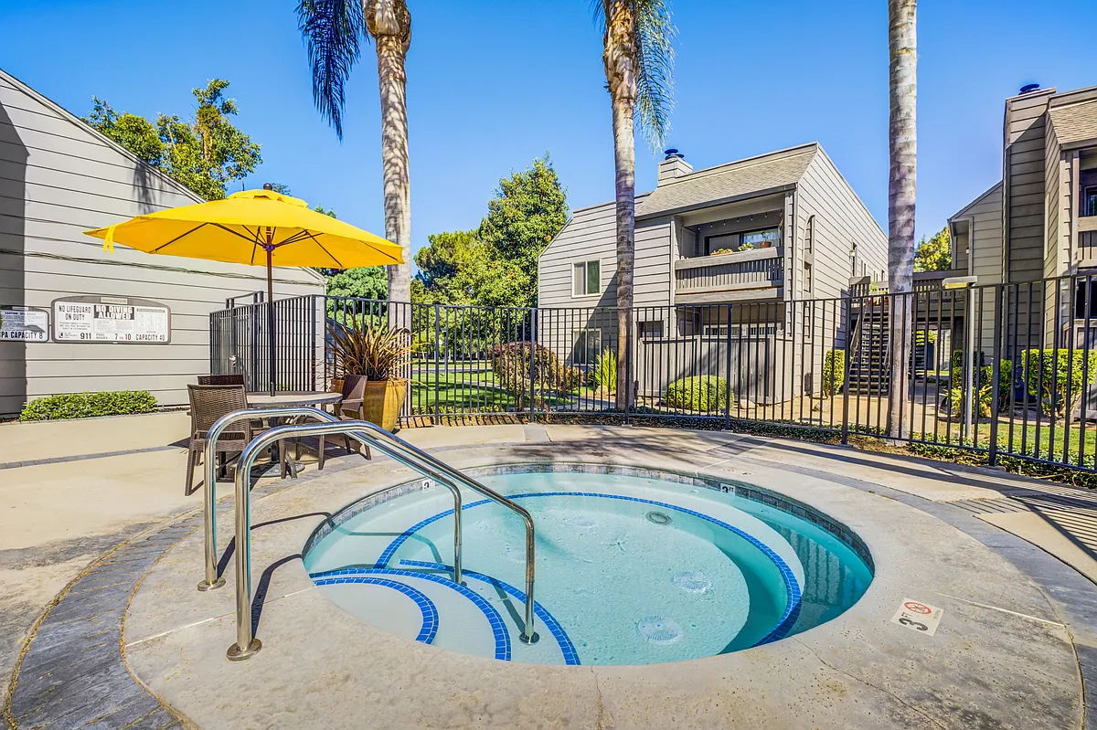 Building Photo - Stoneybrook Apartments