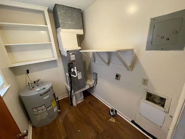 SHJ111-314 Davis Road — Photo 11