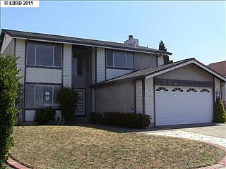 1st image of 221 Oriole Ct