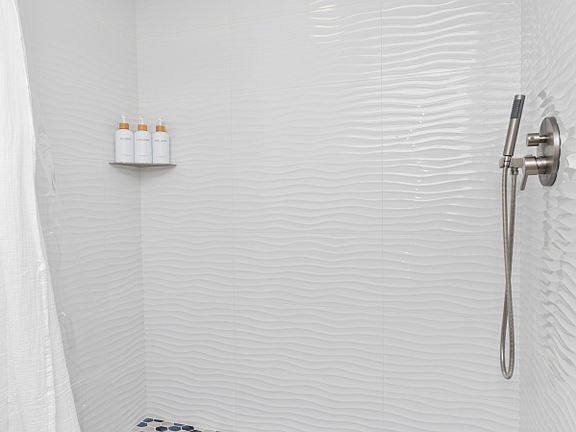 4th image of 1304 N Ocean Blvd #S1103