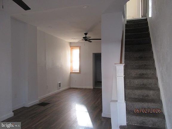 4th image of 2927 N Stillman St